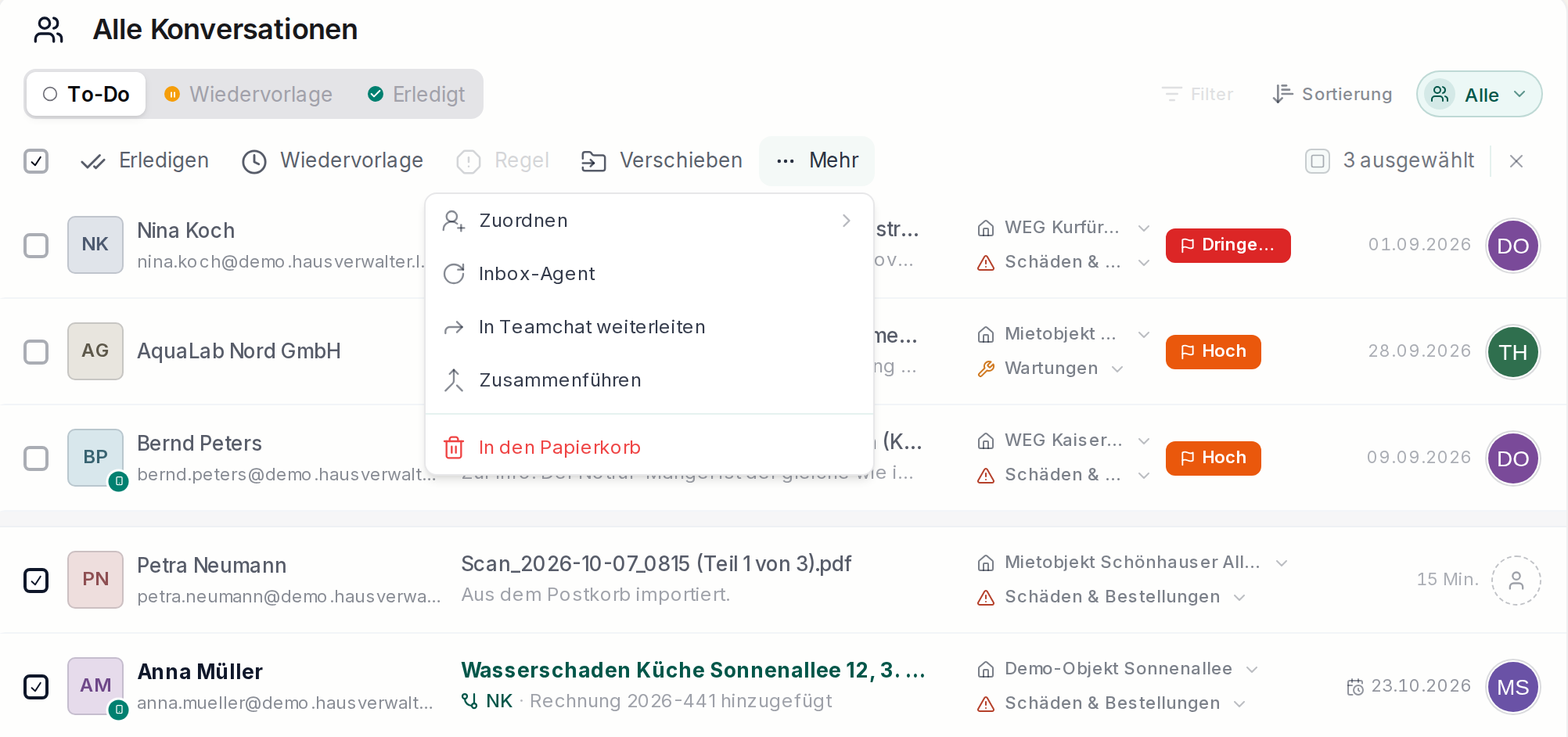 Drei ausgewählte Konversationen mit dem Menü „Mehr“