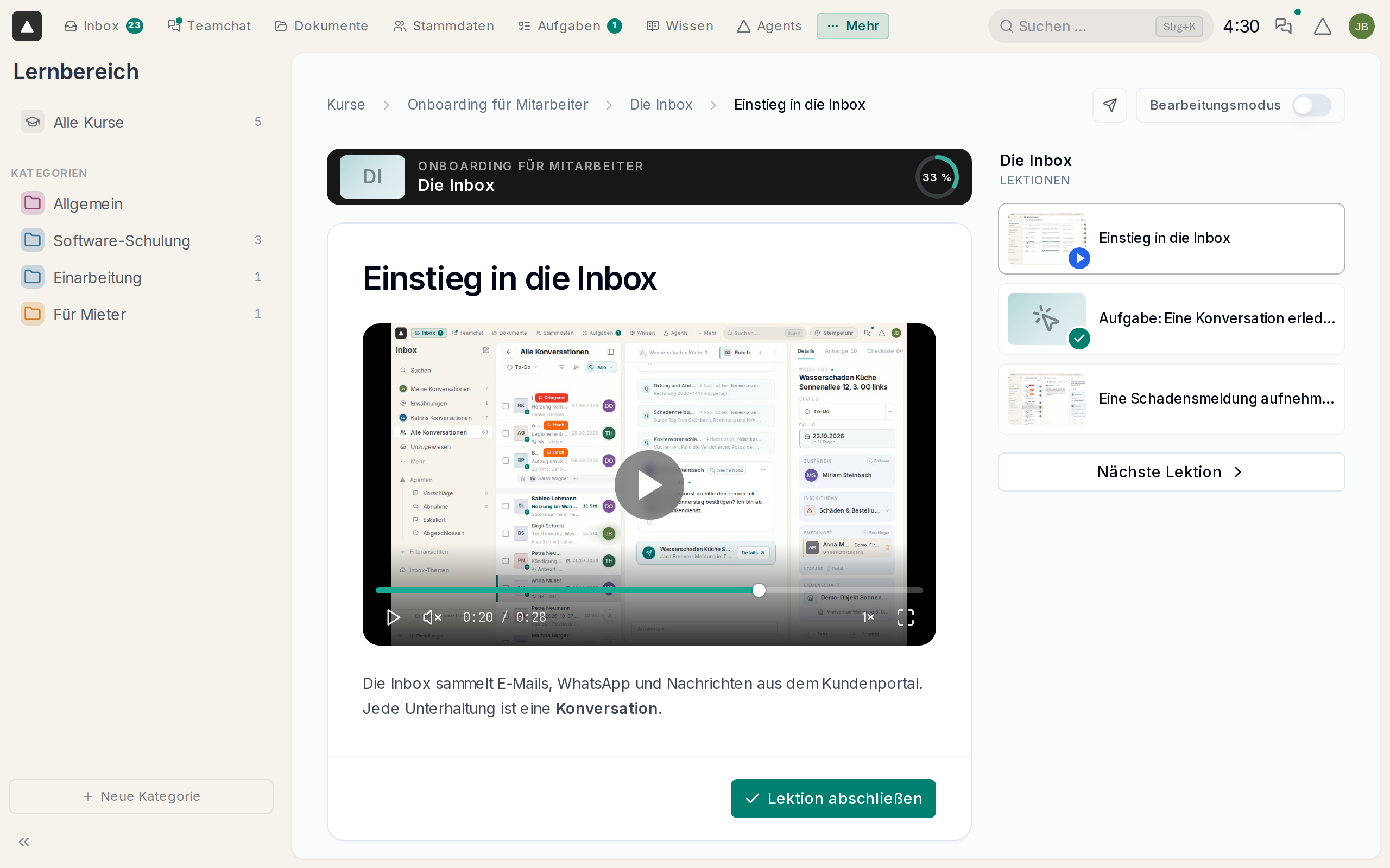 Eine Videolektion mit der Liste der Lektionen rechts