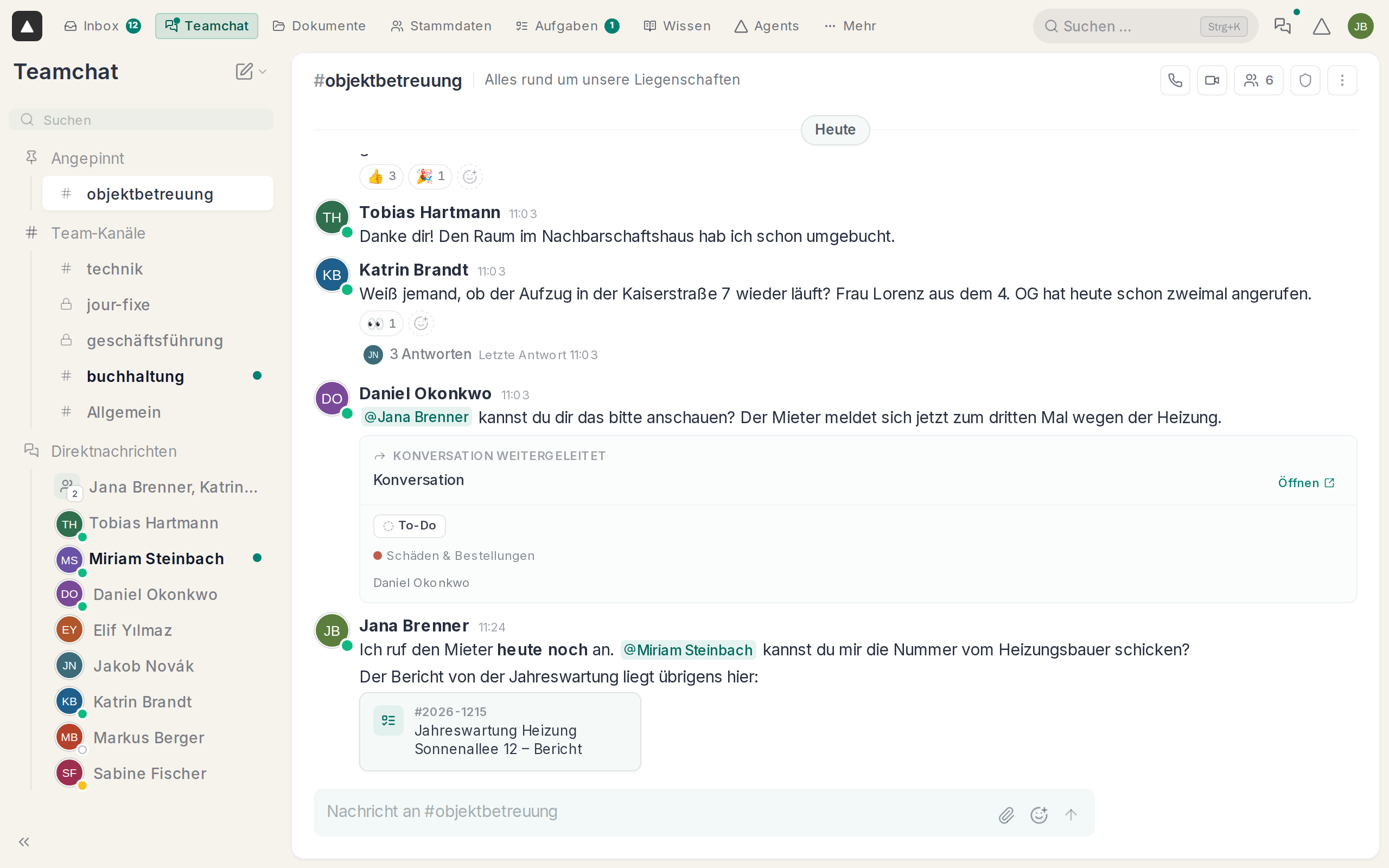 Der Teamchat mit Kanälen und Direktnachrichten